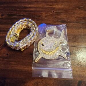 💥NEW Gold and Silver Blingy Shark Pendant